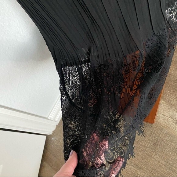 NWT  YA LA Maxi Dress Silk Lace Pleats Slip Style Sexy Glam Black Size M - Picture 7 of 14